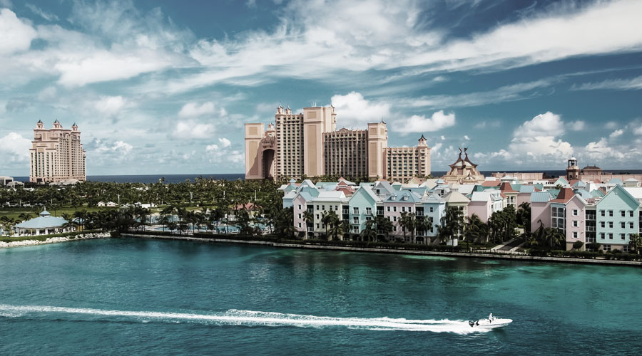 Mit der Bahamas Schnupperkreuzfahrt nach Paradise Island (hier zu sehen: Wasser-Fun-Park "Atlantis")